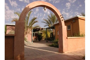 החאן בערבה - פעילות באזור