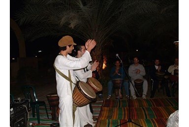 חאן אבירן - חדרי אירוח