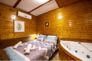 ברק בקתות נופש - משפחתיות