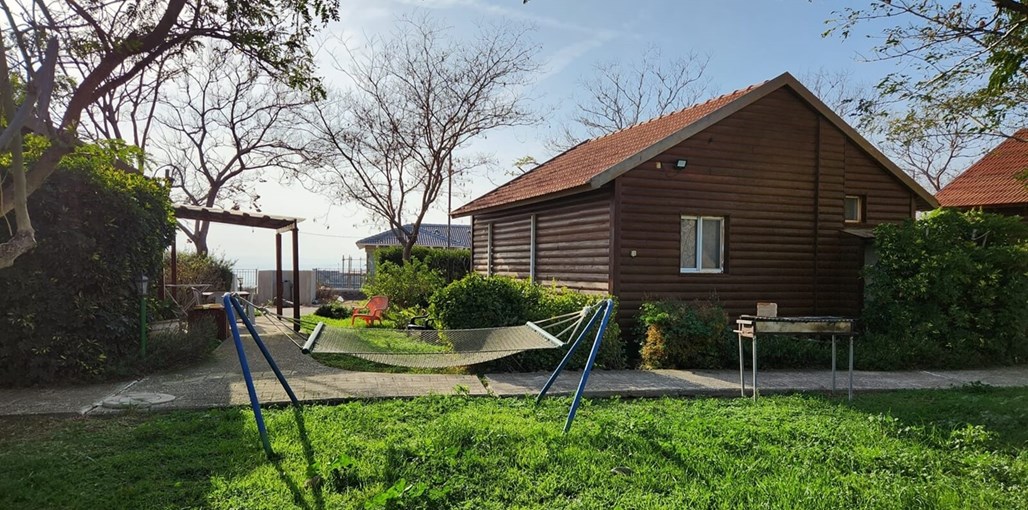 בקתה מול שקיעה פברואר 23 (5).jpg