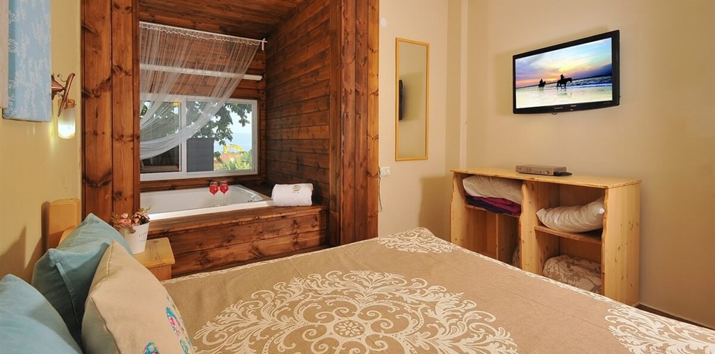 אחוזת מול כנרת הסוויטות המשפחתיות (16).JPG