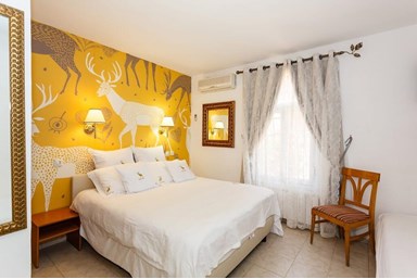 מלון הציידים - סופרייר