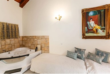 מלון הציידים - Family Room עם ג'קוזי