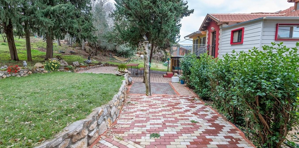 פסגת החרמון חצר חדשות (5).jpg