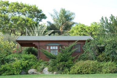 בוקר טוב - בקתות עץ לנופש - החצר והנוף