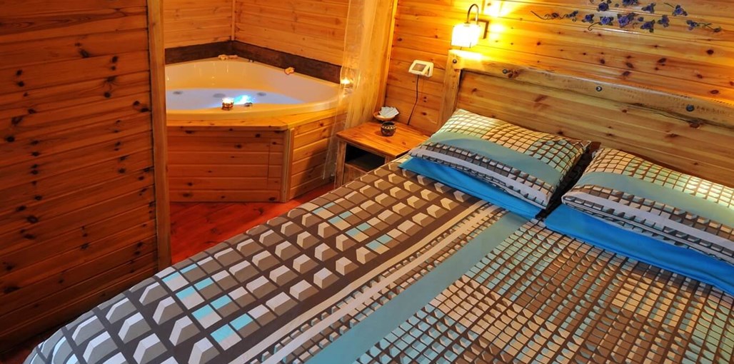 בקתות הגפן אמנון ותמר (9).jpg