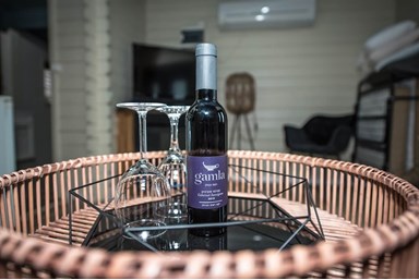 בקתות עץ אלון - בקתות עץ