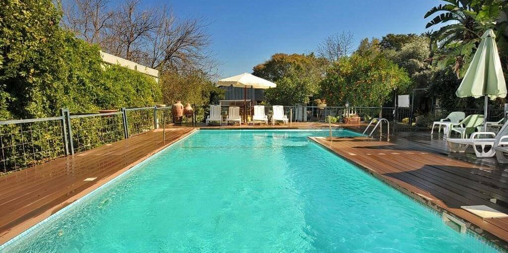 איתן בקתות עץ - Eitan Wood Cabins Resort בריכה (3).jpg