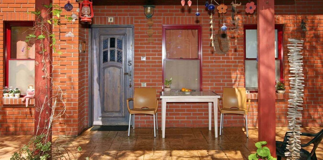 פנינה בבצת משפחתית (1).JPG