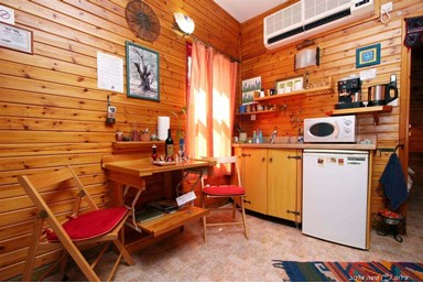 פנינה בבצת - הבקתה המשפחתית