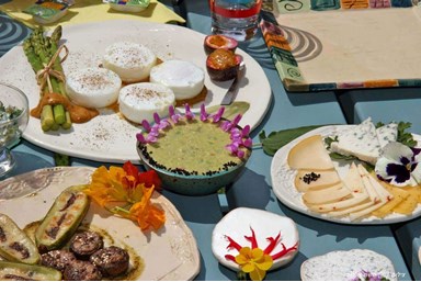 פנינה בבצת - ארוחת הבוקר