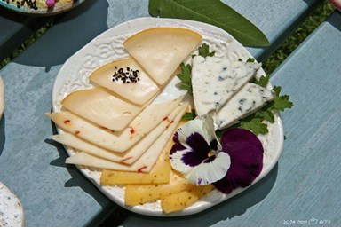 פנינה בבצת - ארוחת הבוקר