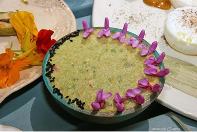 פנינה בבצת - ארוחת הבוקר