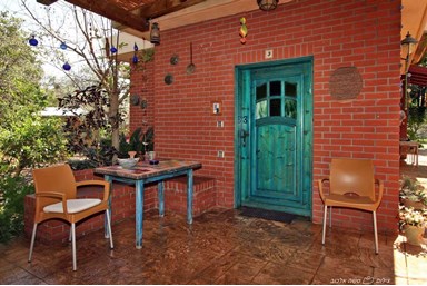 פנינה בבצת - הבקתה הזוגית