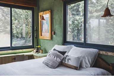 מים לים - סוויטות אבן עץ, ג'קוזי ואח עצים