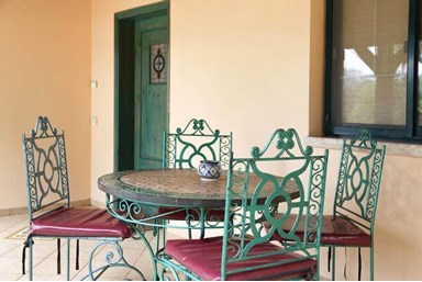 אירוח עם חן - סוויטות יפיפיות עם נוף לחרמון - הוילה