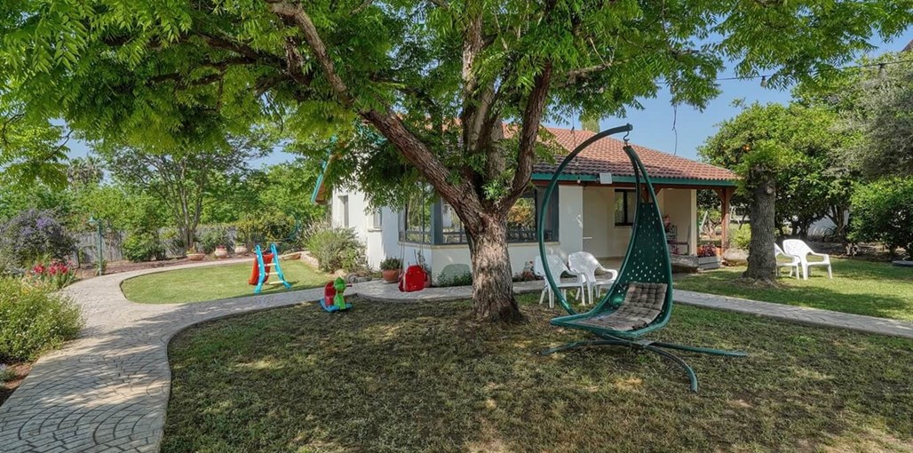 אירוח עם חן - סוויטות יפיפיות עם נוף לחרמון ARN02897_hdr_0.jpg