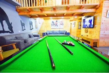 וי קלאב גורן - וילה צ'וואליטה