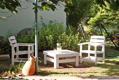 בר בכפר - המשפחתיות