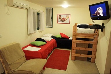 בר בכפר - היקב