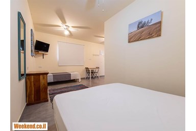 שבילים במדבר - חדר קלאסיק טריפל