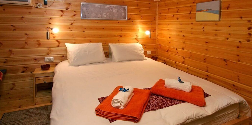 בקתות עץ השדה תמר ותאנה (1).JPG