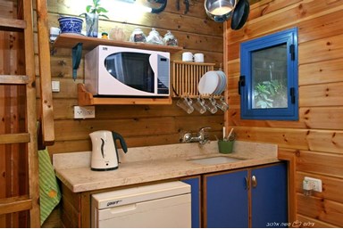 בקתות עץ השדה - התמר והתאנה