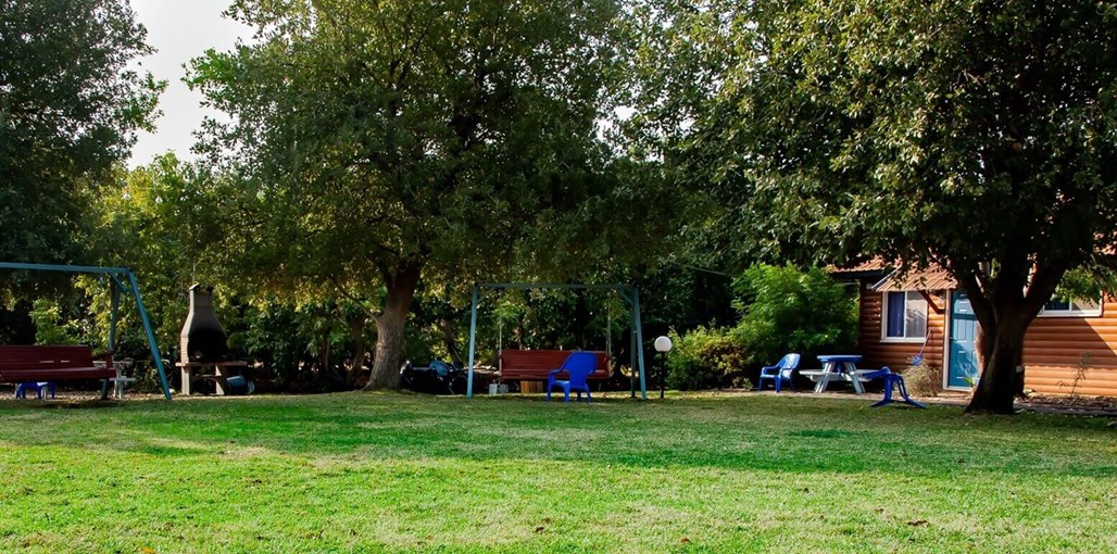 הבית של יעל החצר (21).jpg