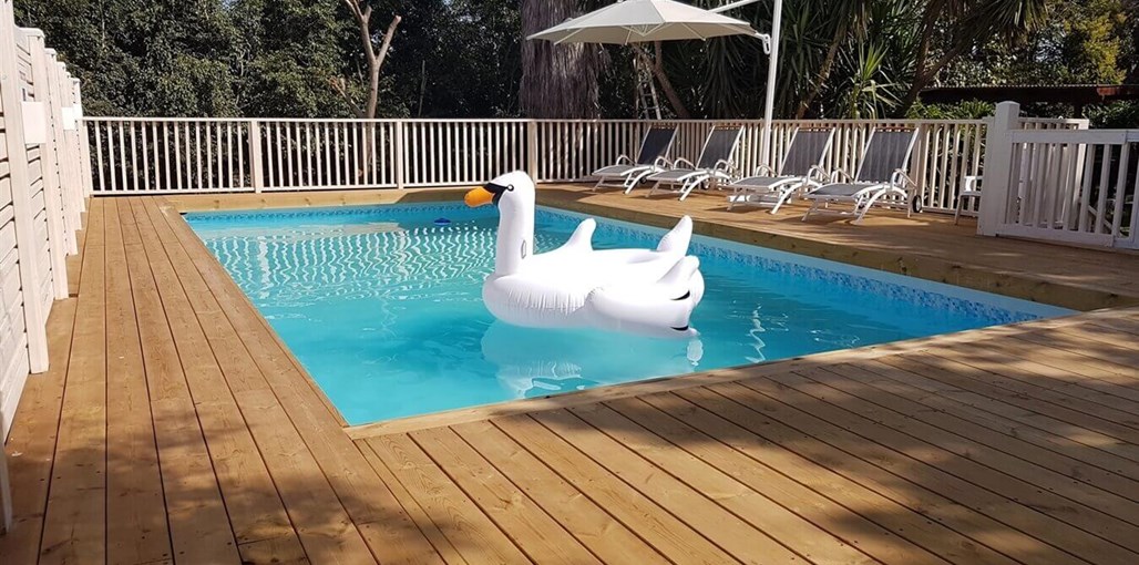 בקתות בכחול 104209.jpg