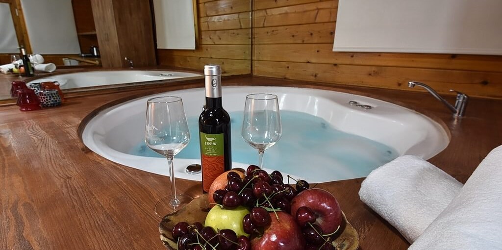 בקתות בפרדס הרמן בקתות בפרדס הרמן היחידה הזוגית (2).jpg