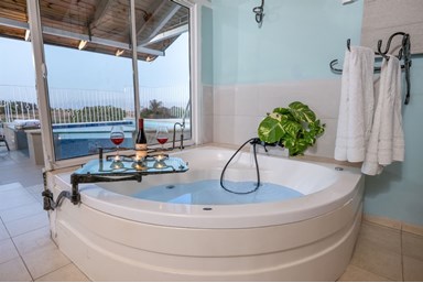 הנפח - עם בריכה פרטית - הסוויטות