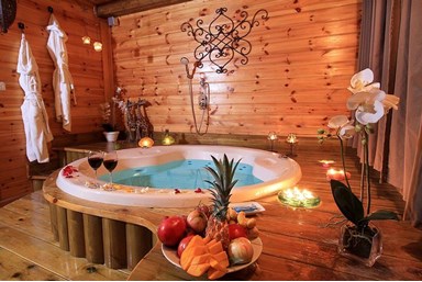 בקתות עץ אורן - הסוויטה