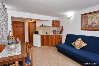 בוסתן הכנרת