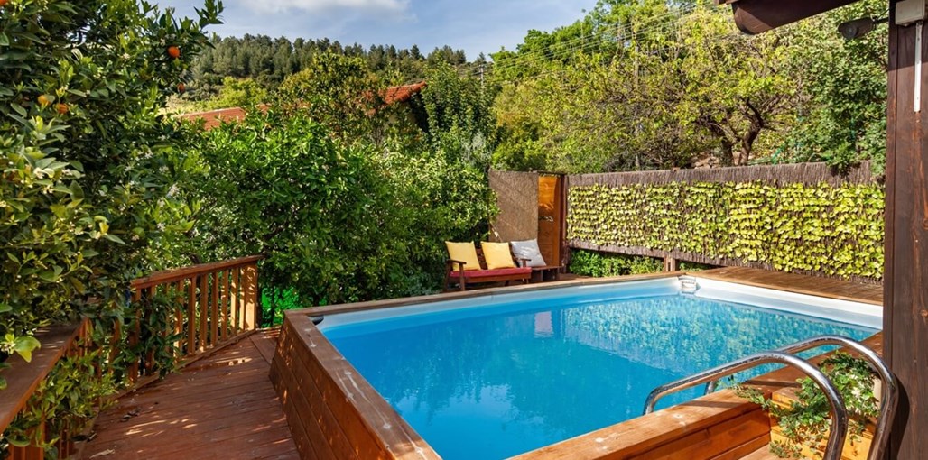 אהבה גלילית בקתת אורנים 3.jpg