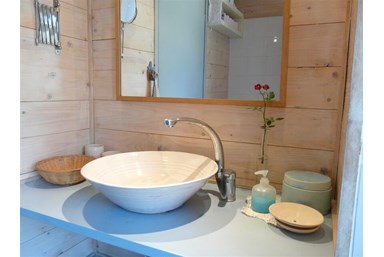 רוח ים במכמורת - בקתת ים