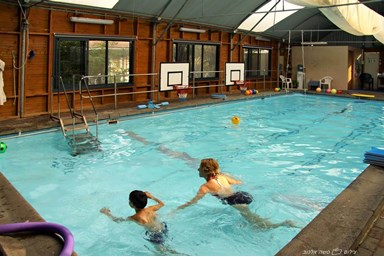 seagall עם בריכה מחוממת - הבריכה