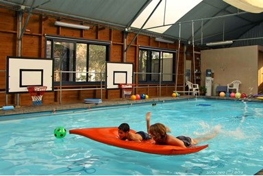 seagall עם בריכה מחוממת