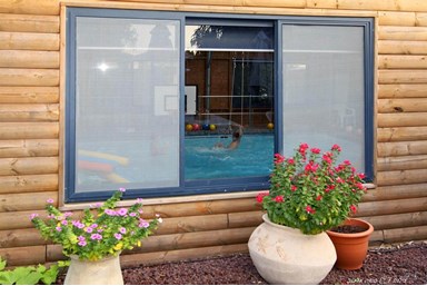 seagall עם בריכה מחוממת