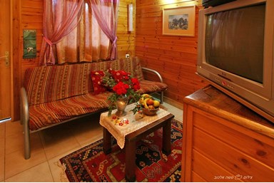 גן נמי - בקתות עץ רומנטיות - הבקתות