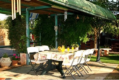 גן נמי - בקתות עץ רומנטיות