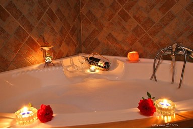 גן נמי - בקתות עץ רומנטיות