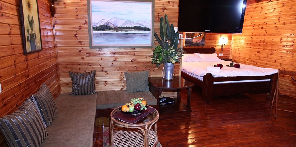 בקתות יולנדה בקתות יולנדה - סוויטה באוויר (10).jpg