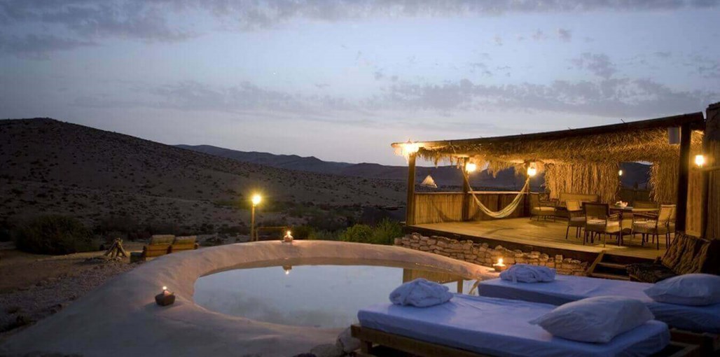 חוות זית המדבר - כפר אינדיאני הבקתה (1).jpg