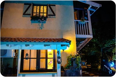 קוצ'ה אירוח בכפר - חצר ונוף