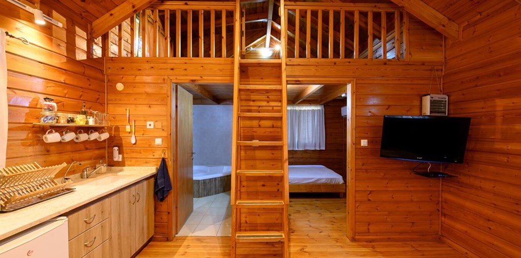 אצל בלפר בכיכר אצל בלפר בכיכר (17).jpg