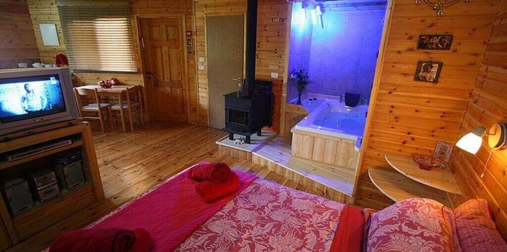 בקתות נחל דישון בקתה 1 (2).jpg