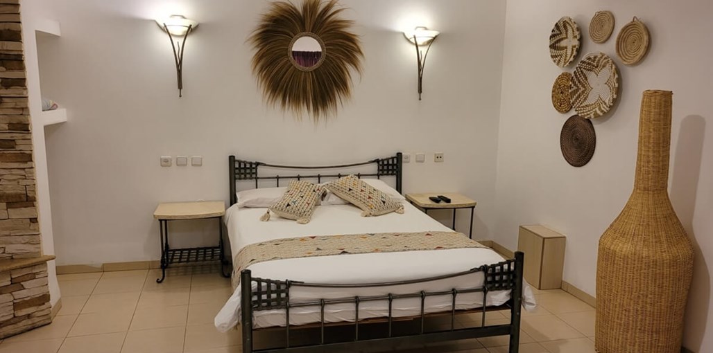 הפנינה שבנוף הפנינה שבנוף (2).jpg