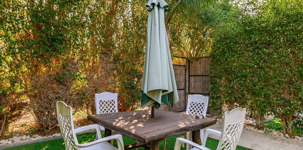 בקתות עץ בכפר יחידה 4 (1).jpg