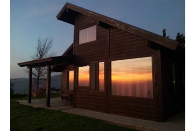 רום 1125 - בקתות עץ