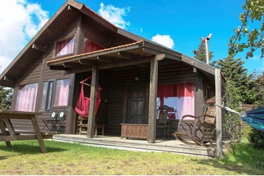 רום 1125 - בקתות עץ